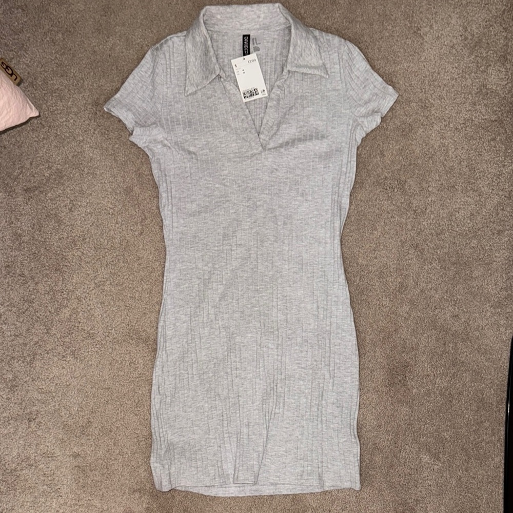 Divided Gray Buttoned Sheath Mini Dress